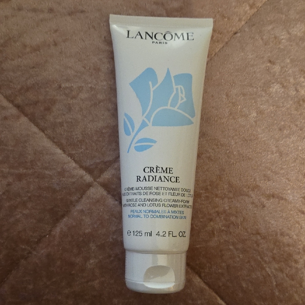 Lancome Crème Radiance Cleanser - White and Blue